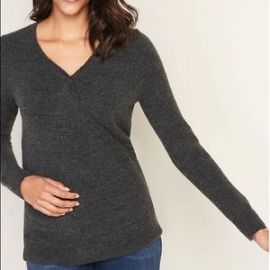 Old Navy maternity nursing sweater